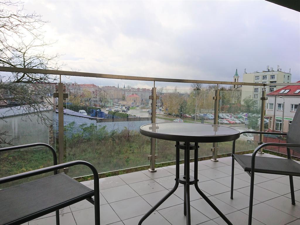 Apartament Exclusive Apartamento Kielce Exterior foto